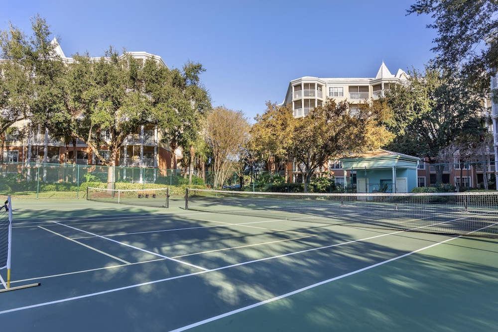 Hilton Grand Vacations Club SeaWorld® Orlando — Sports & recreation in Orlando, Florida