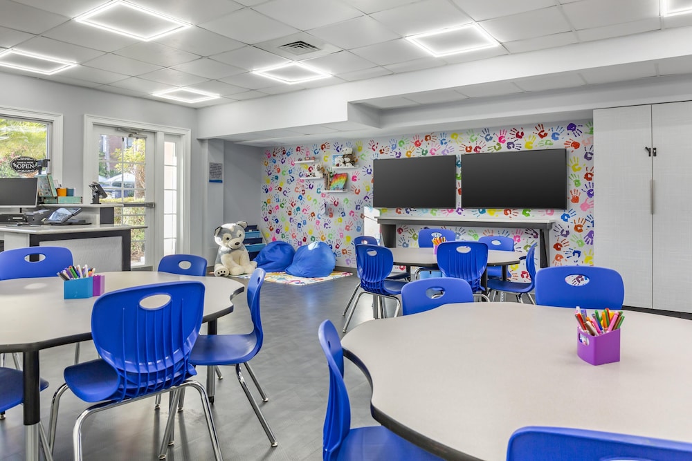 Hilton Grand Vacations Club SeaWorld® Orlando — Attractions for children in Orlando, Florida
