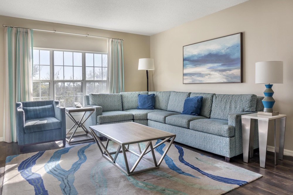 Hilton Grand Vacations Club SeaWorld® Orlando — Hotel rooms in Orlando, Florida