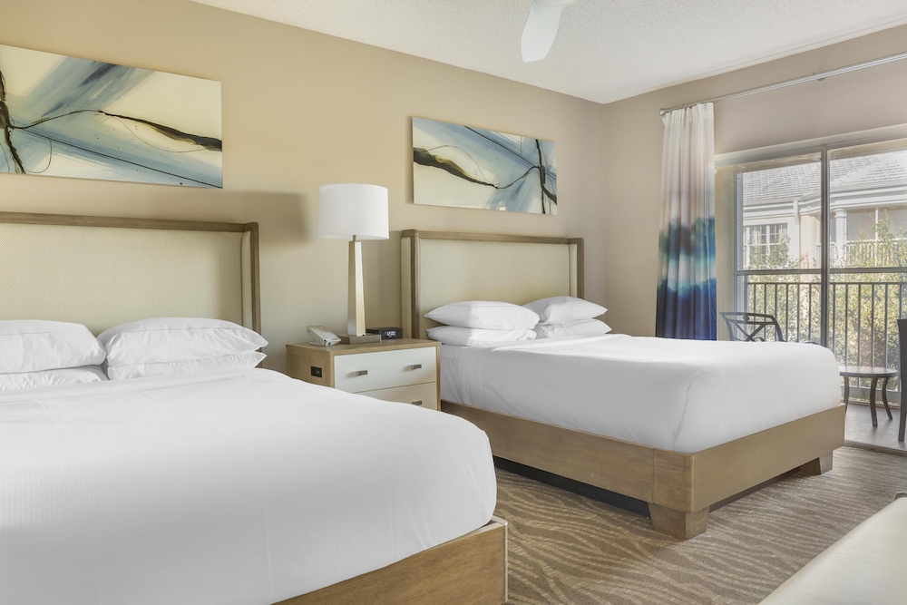 Hilton Grand Vacations Club SeaWorld® Orlando — Hotel rooms in Orlando, Florida
