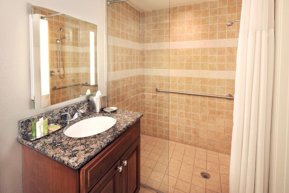 Hilton Grand Vacations Club Tuscany Village Orlando — Hotel rooms in Orlando, Florida
