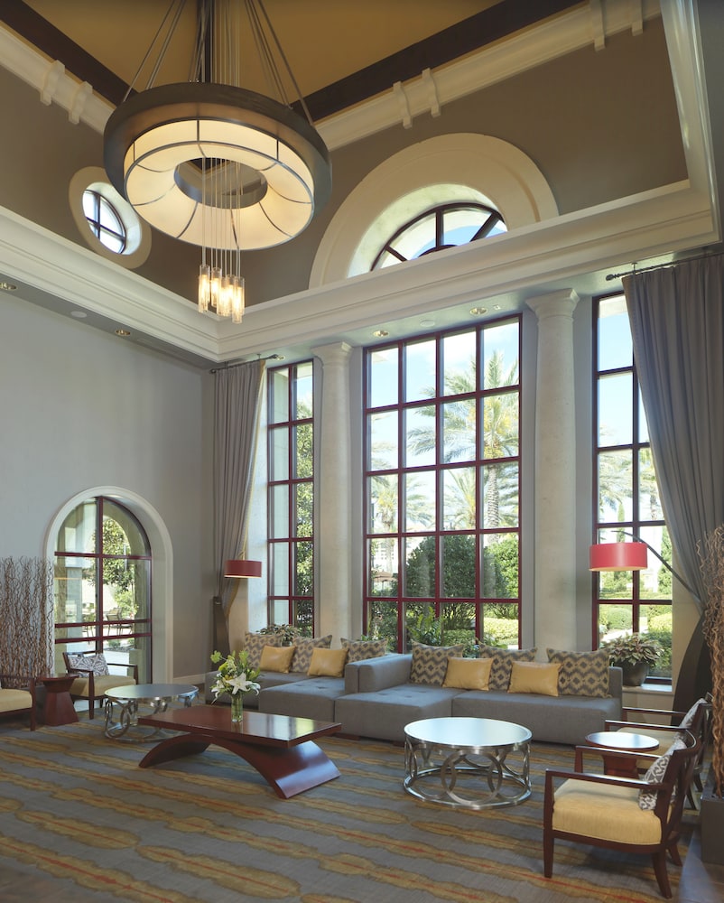 Hilton Grand Vacations Club Tuscany Village Orlando — Hotel building in Orlando, Florida