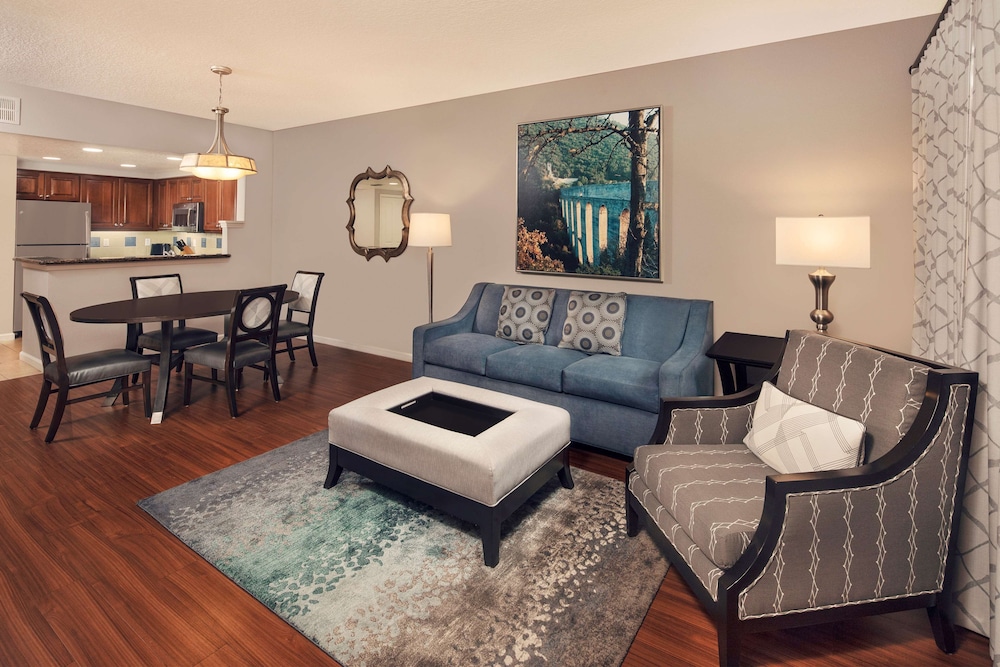Hilton Grand Vacations Club Tuscany Village Orlando — Hotel rooms in Orlando, Florida