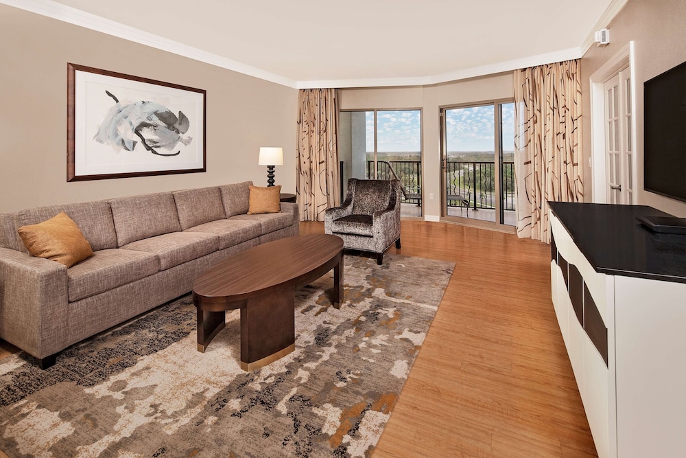 Hilton Grand Vacations Club Parc Soleil Orlando — Hotel rooms in Orlando, Florida