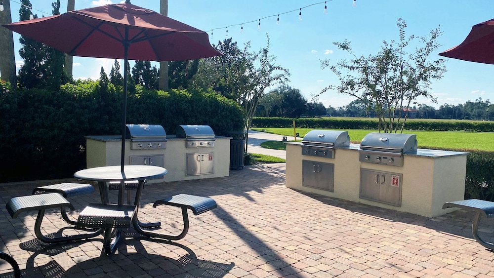 Hilton Grand Vacations Club Parc Soleil Orlando — Sports & recreation in Orlando, Florida