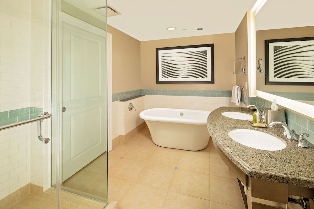 Hilton Grand Vacations Club Parc Soleil Orlando — Hotel rooms in Orlando, Florida