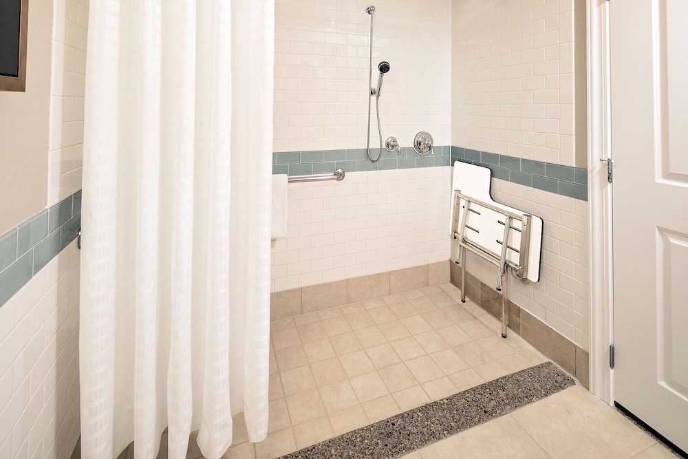 Hilton Grand Vacations Club Parc Soleil Orlando — Hotel rooms in Orlando, Florida