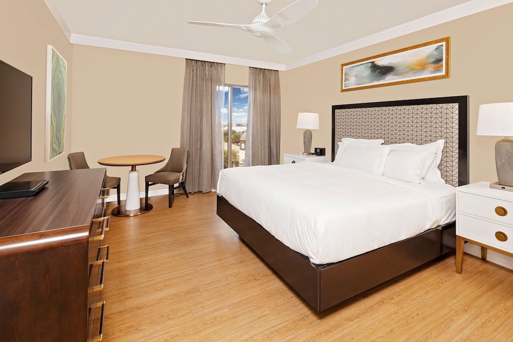 Hilton Grand Vacations Club Parc Soleil Orlando — Hotel rooms in Orlando, Florida