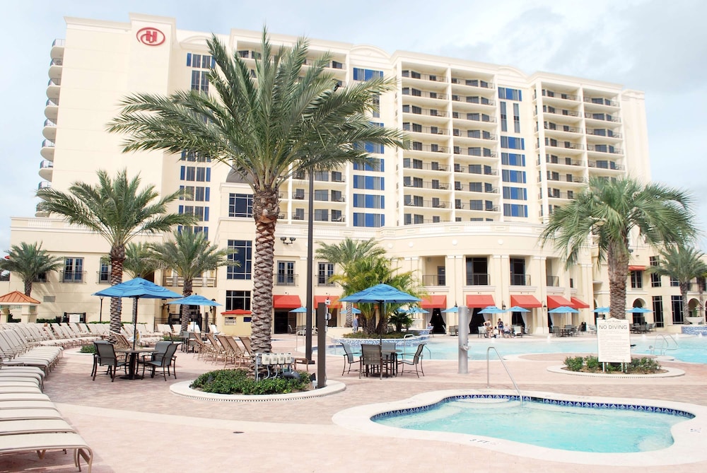 Hilton Grand Vacations Club Parc Soleil Orlando — Hotel building in Orlando, Florida