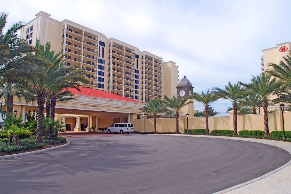 Hilton Grand Vacations Club Parc Soleil Orlando — Hotel building in Orlando, Florida