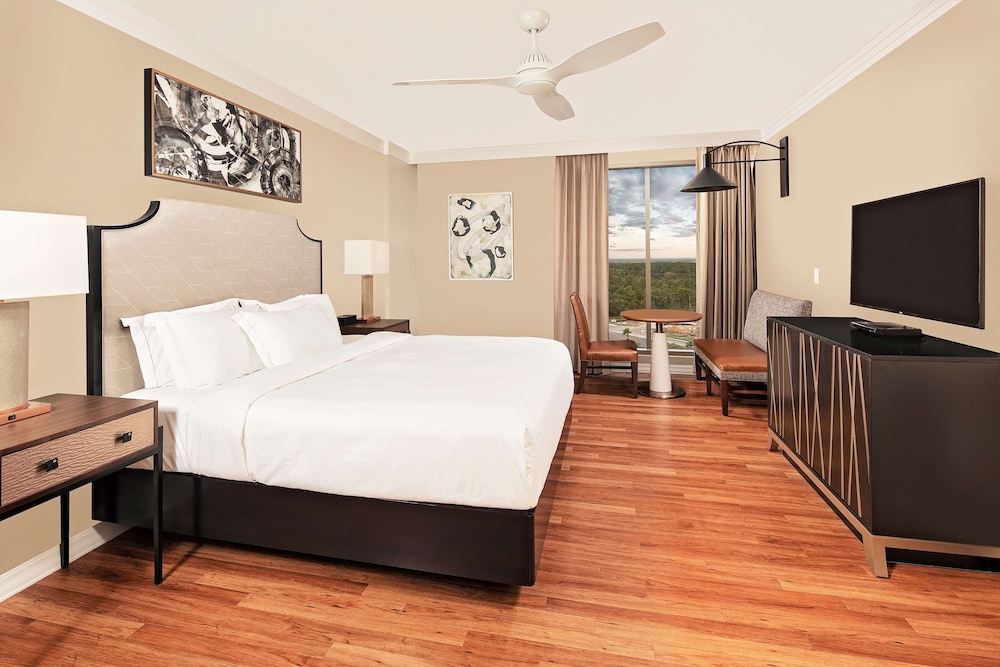 Hilton Grand Vacations Club Parc Soleil Orlando — Hotel rooms in Orlando, Florida
