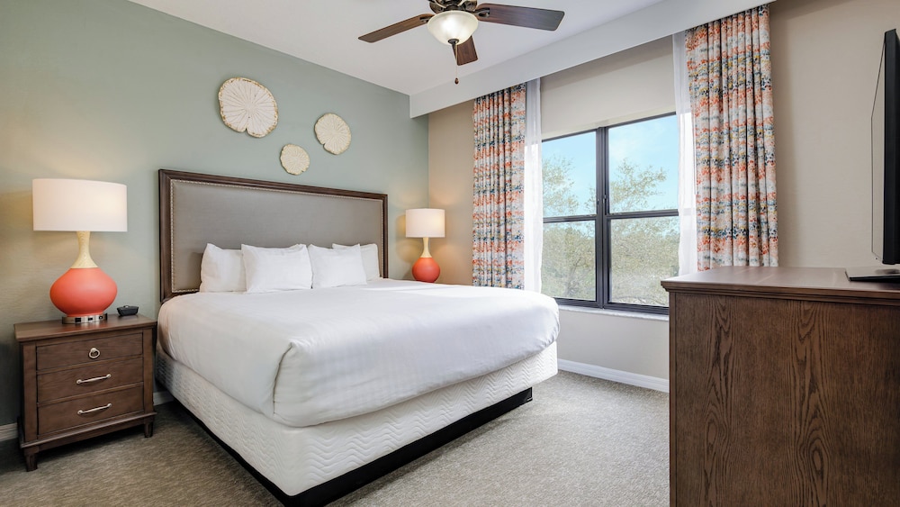 Holiday Inn Club Vacations at Orange Lake Resort by IHG — Hotel rooms in Winter Garden, Florida