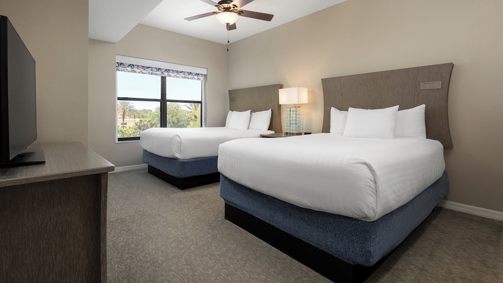 Holiday Inn Club Vacations at Orange Lake Resort by IHG — Hotel rooms in Winter Garden, Florida