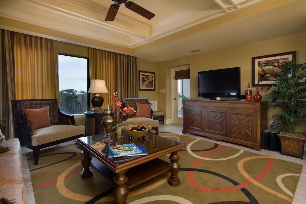 Holiday Inn Club Vacations at Orange Lake Resort by IHG — Hotel rooms in Winter Garden, Florida