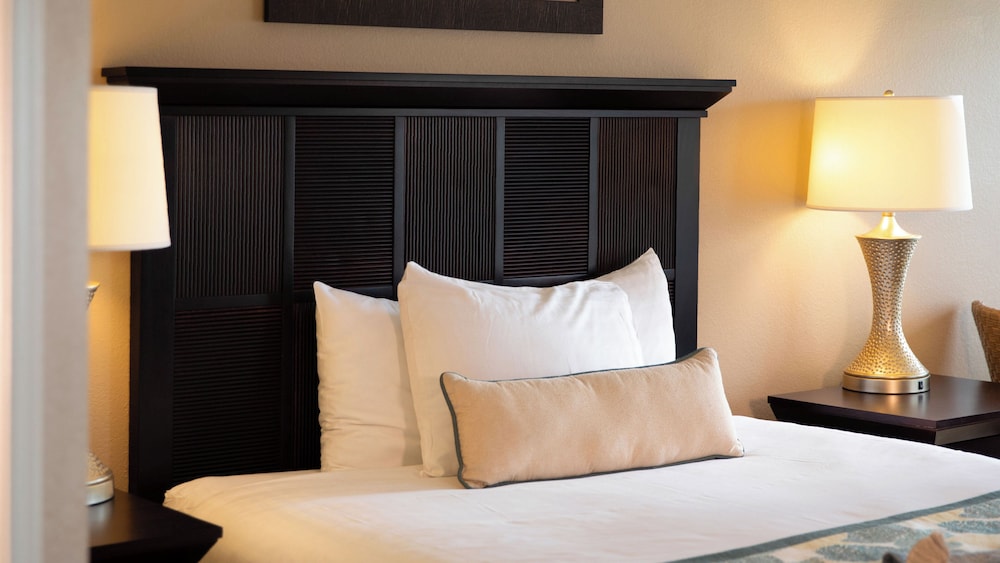 Holiday Inn Club Vacations at Orange Lake Resort by IHG — Hotel rooms in Winter Garden, Florida