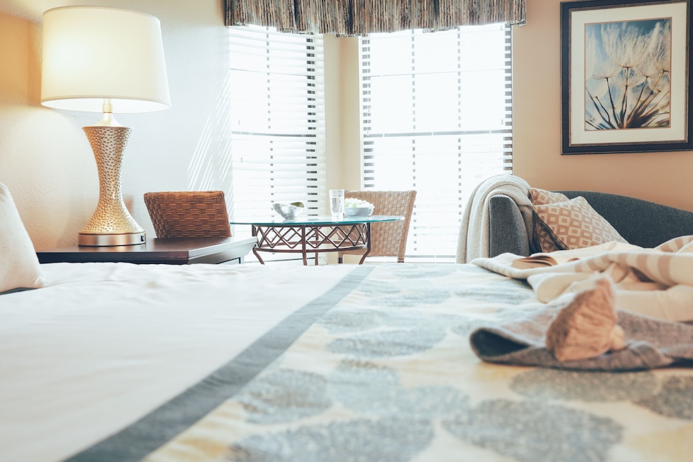 Holiday Inn Club Vacations at Orange Lake Resort by IHG — Hotel rooms in Winter Garden, Florida