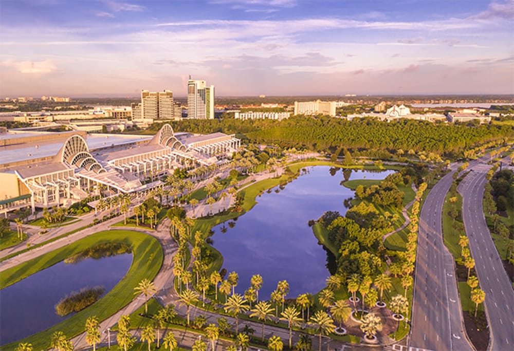 Holiday Inn Express & Suites, International Drive by IHG — Main photo in Orlando, Florida