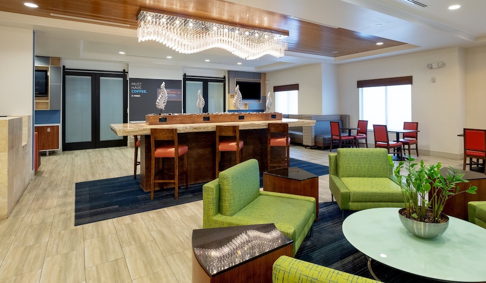 Holiday Inn Express & Suites, International Drive by IHG — Restaurant & bars in Orlando, Florida