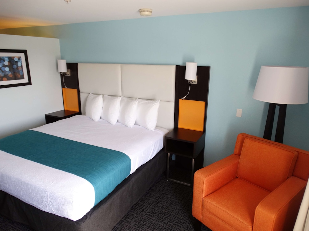 Best Western Plus Orlando Lake Buena Vista South Inn & Suites — Hotel rooms in Kissimmee, Florida