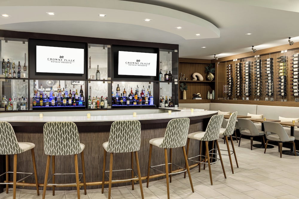 Crowne Plaza Orlando - Lake Buena Vista  by IHG — Restaurant & bars in Orlando, Florida