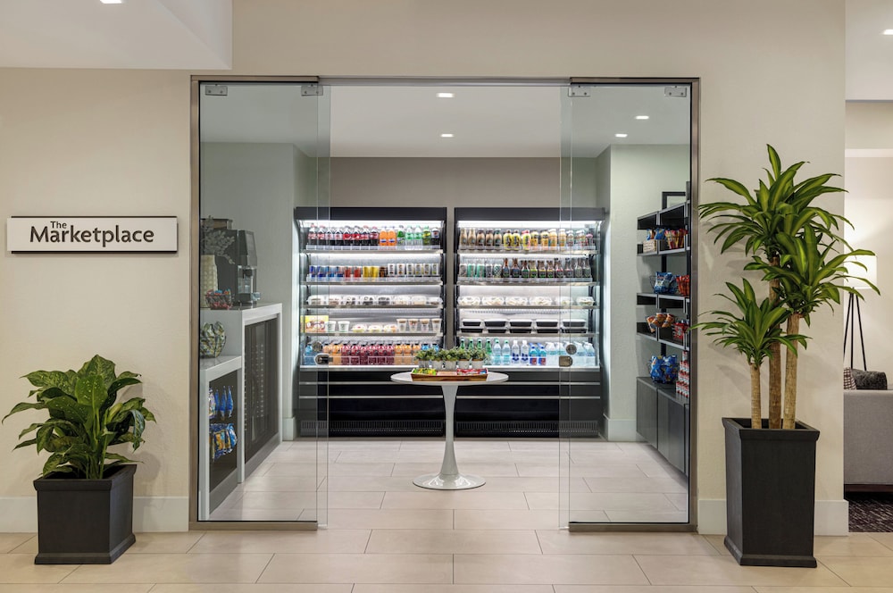 Crowne Plaza Orlando - Lake Buena Vista  by IHG — Restaurant & bars in Orlando, Florida
