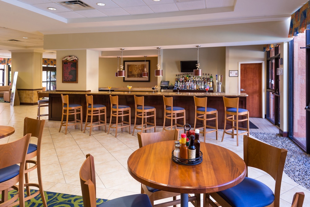 Holiday Inn & Suites Orlando SW - Celebration Area by IHG — Restaurant & bars in Kissimmee, Florida