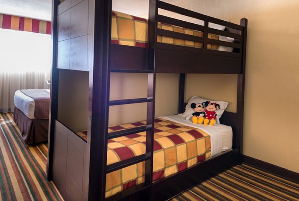 Holiday Inn & Suites Orlando SW - Celebration Area by IHG — Hotel rooms in Kissimmee, Florida
