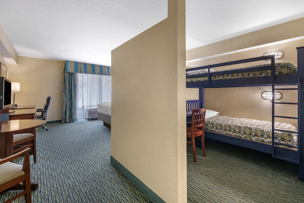 Holiday Inn Resort Orlando - Lake Buena Vista by IHG — Hotel rooms in Orlando, Florida
