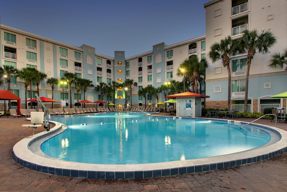 Holiday Inn Resort Orlando - Lake Buena Vista by IHG — Swimming pool in Orlando, Florida