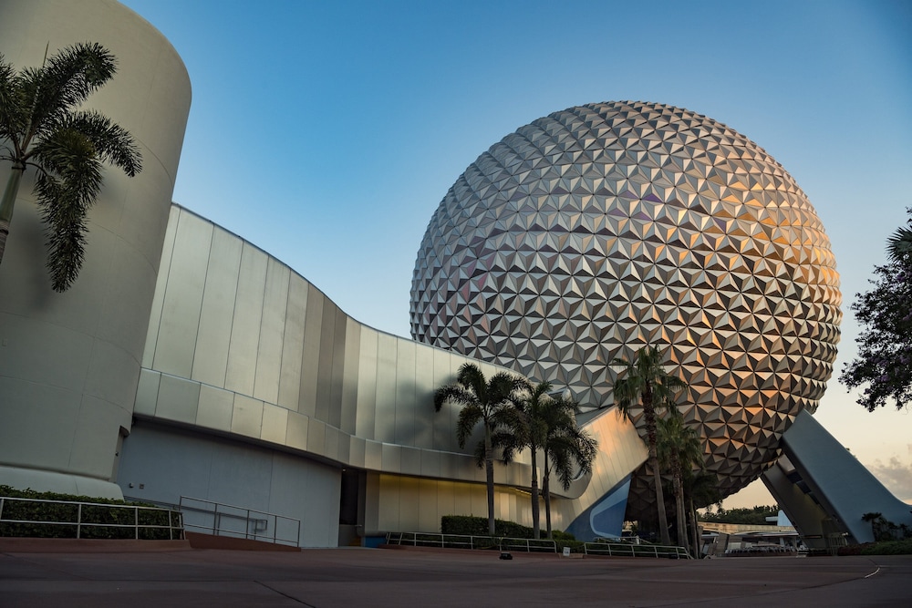Holiday Inn Resort Orlando - Lake Buena Vista by IHG — Attractions in the area in Orlando, Florida