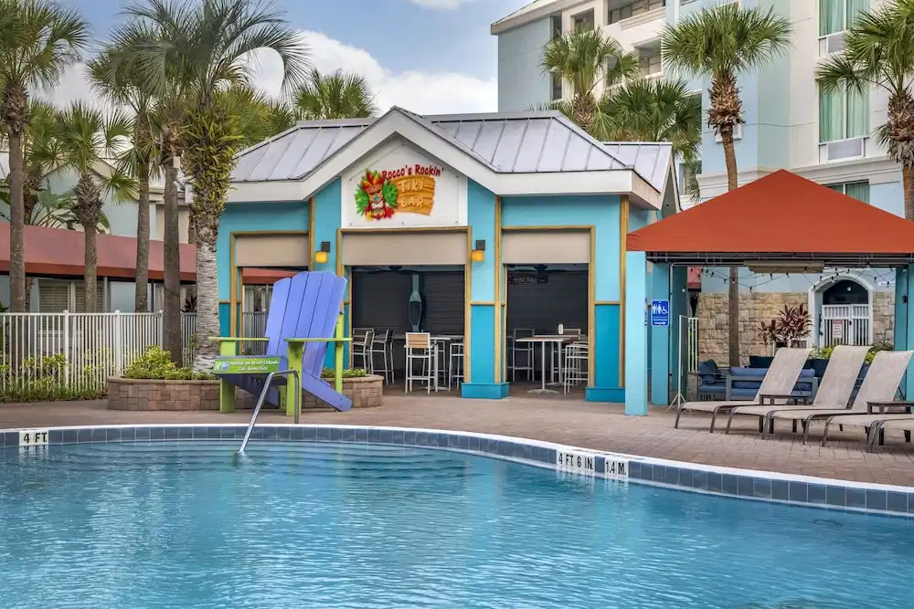 Holiday Inn Resort Orlando - Lake Buena Vista by IHG — Swimming pool in Orlando, Florida