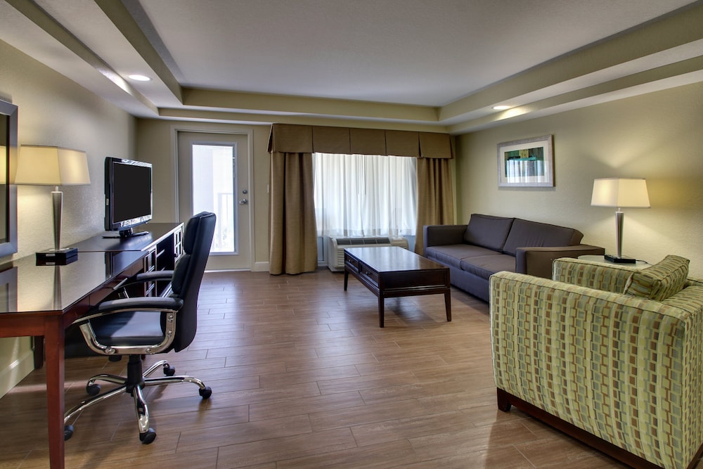 Holiday Inn Resort Orlando - Lake Buena Vista by IHG — Hotel rooms in Orlando, Florida