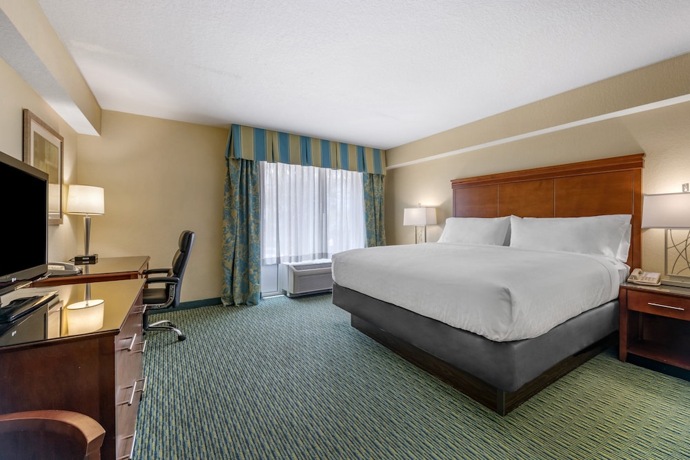 Holiday Inn Resort Orlando - Lake Buena Vista by IHG — Hotel rooms in Orlando, Florida