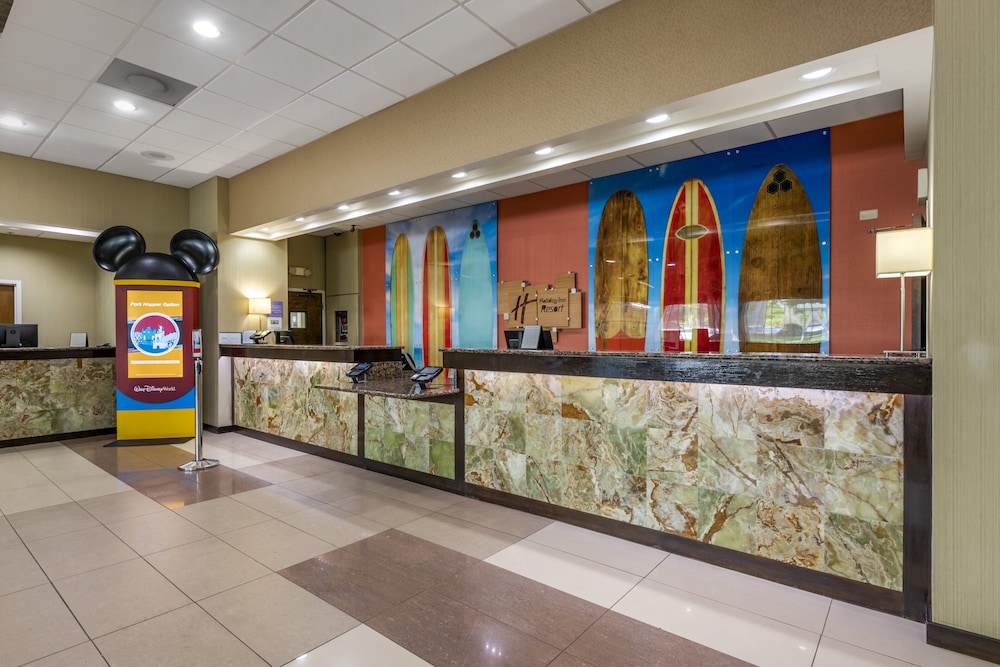 Holiday Inn Resort Orlando - Lake Buena Vista by IHG — Hotel building in Orlando, Florida