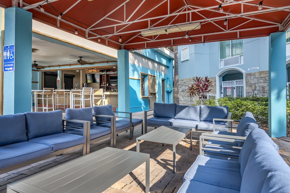 Holiday Inn Resort Orlando - Lake Buena Vista by IHG — Restaurant & bars in Orlando, Florida
