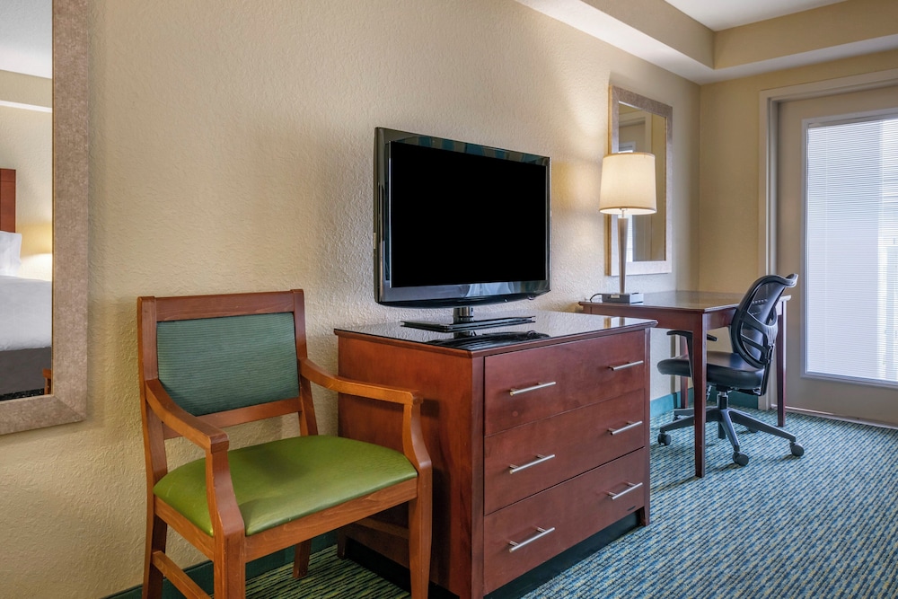 Holiday Inn Resort Orlando - Lake Buena Vista by IHG — Hotel rooms in Orlando, Florida