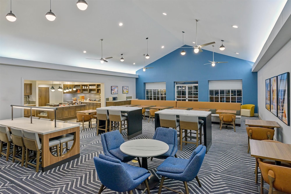 Homewood Suites by Hilton® Orlando-UCF Area — Restaurant & bars in Orlando, Florida