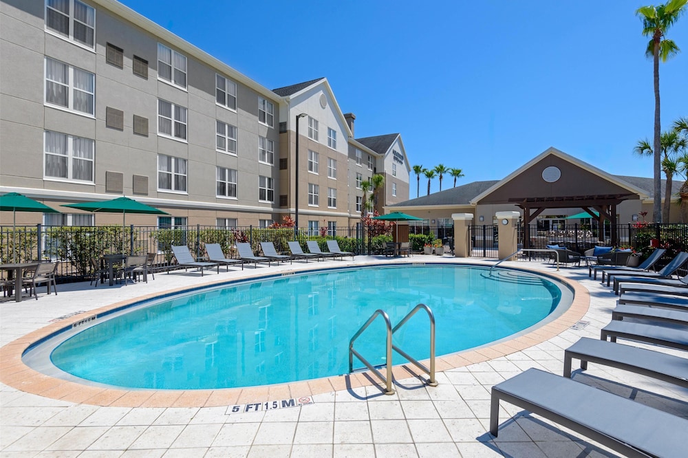 Homewood Suites by Hilton® Orlando-UCF Area — Swimming pool in Orlando, Florida