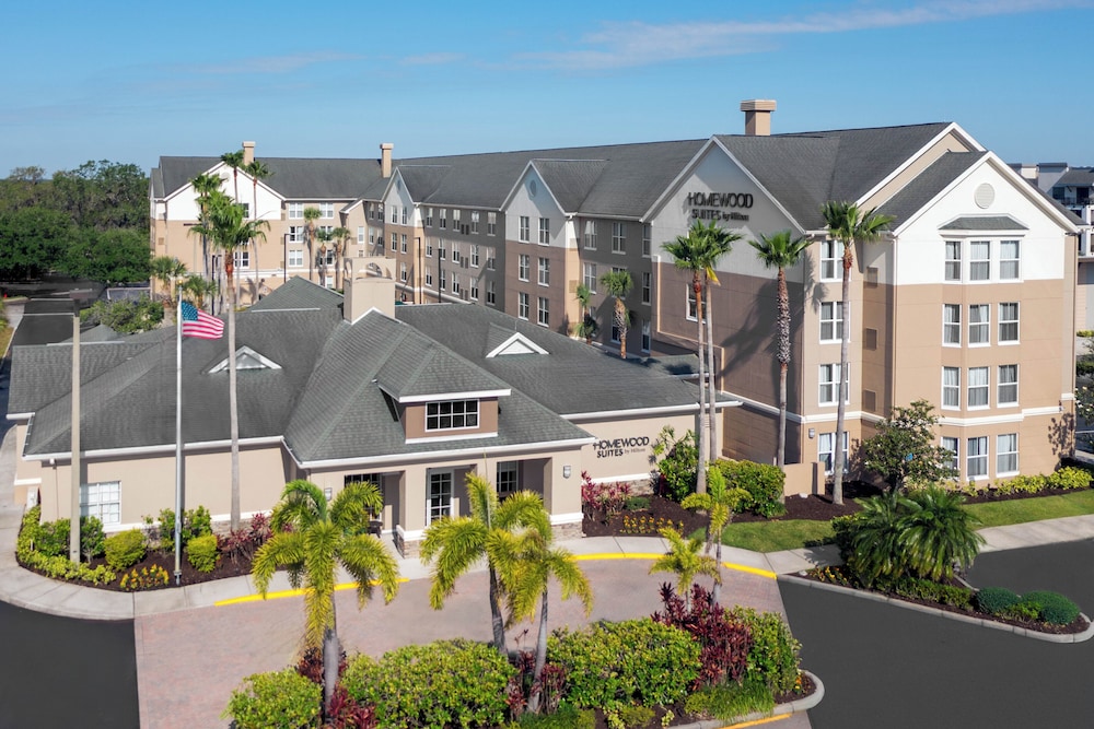 Homewood Suites by Hilton® Orlando-UCF Area — Hotel building in Orlando, Florida