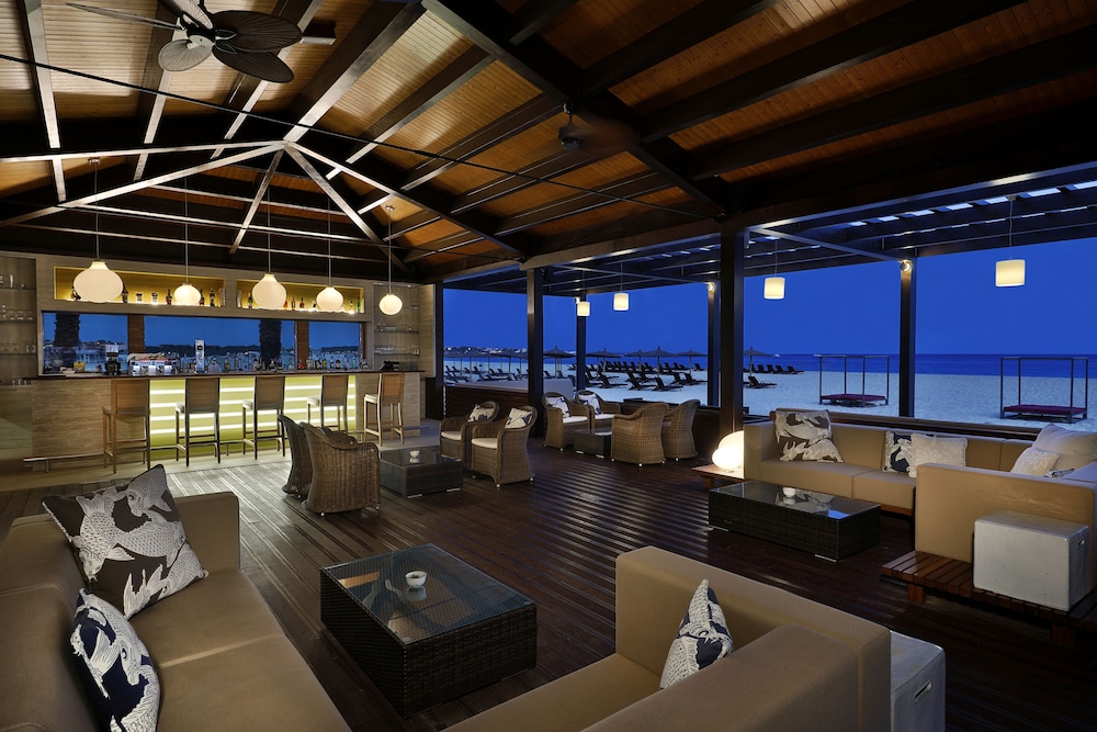 Hilton Cabo Verde Sal Resort — Restaurant & bars in Santa Maria