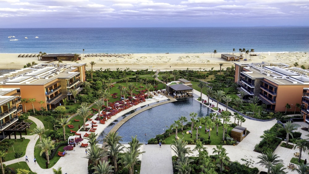 Hilton Cabo Verde Sal Resort — Swimming pool in Santa Maria