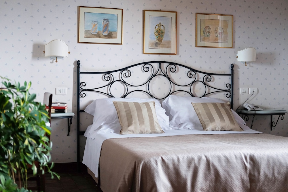 Hotel Villa Favorita - zdjęcie 5