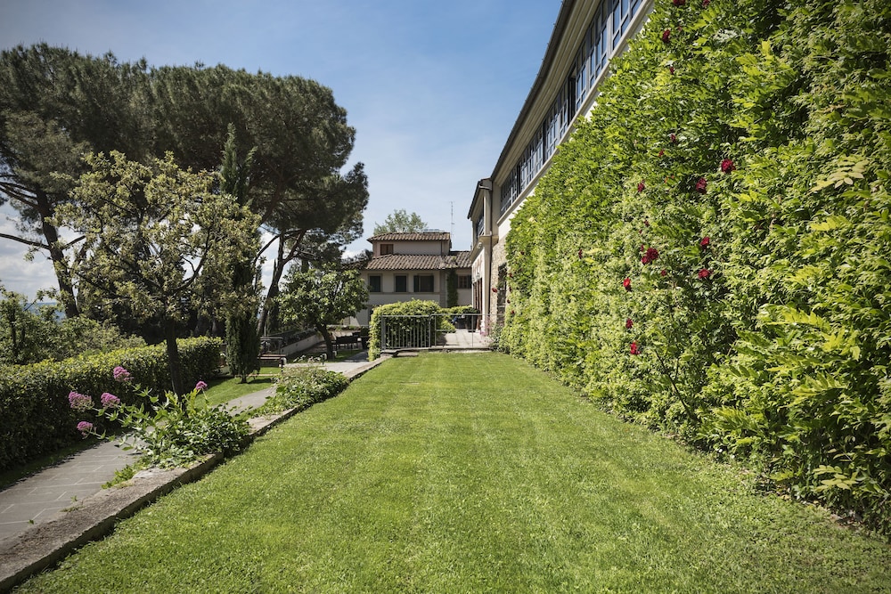 FH55 Hotel Villa Fiesole — Hotel building in Fiesole, Tuscany