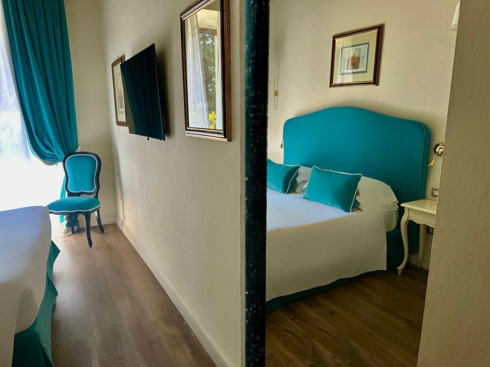 FH55 Hotel Villa Fiesole — Hotel rooms in Fiesole, Tuscany