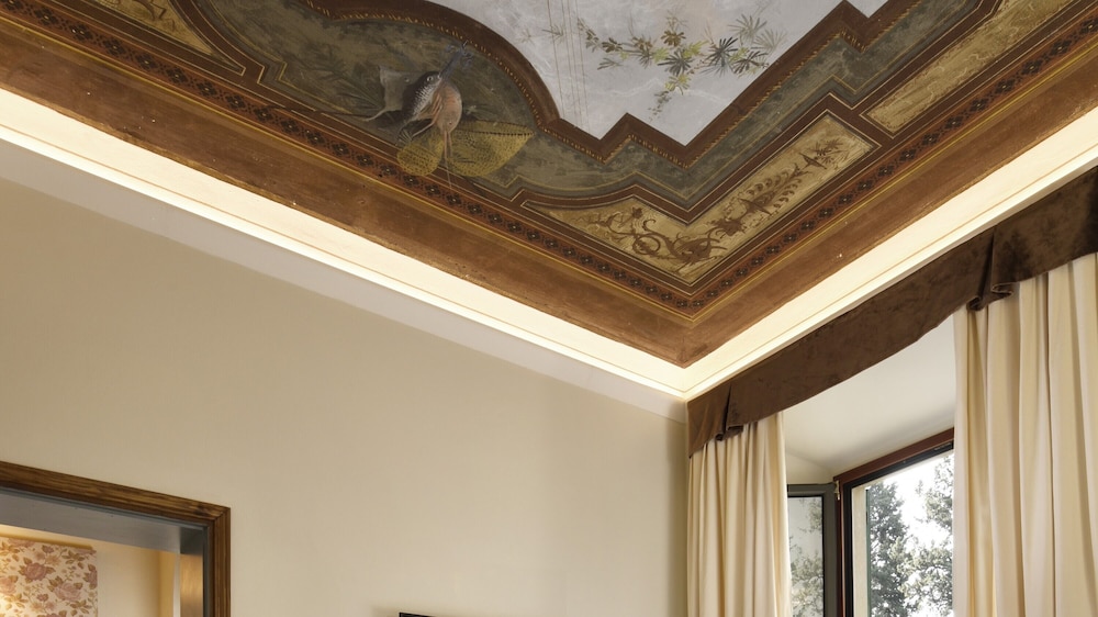 FH55 Hotel Villa Fiesole — Hotel rooms in Fiesole, Tuscany