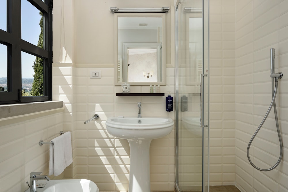 FH55 Hotel Villa Fiesole — Hotel rooms in Fiesole, Tuscany