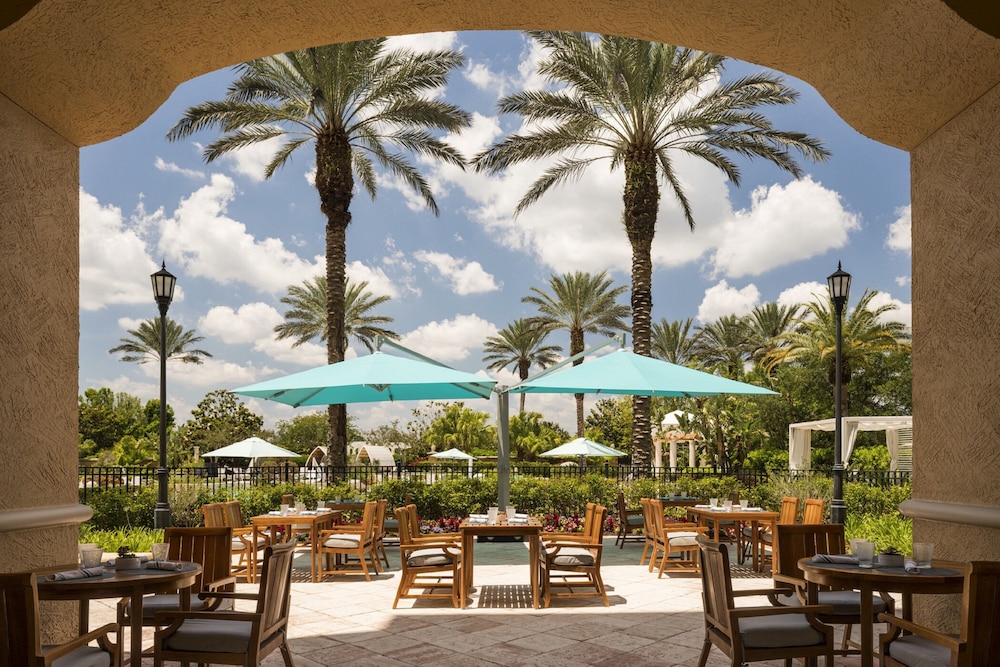 JW Marriott Orlando Grande Lakes — Restaurant & bars in Orlando, Florida