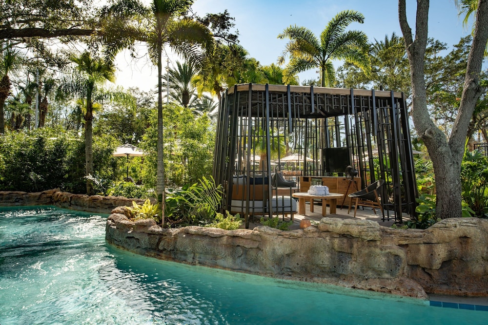 JW Marriott Orlando Grande Lakes — Swimming pool in Orlando, Florida