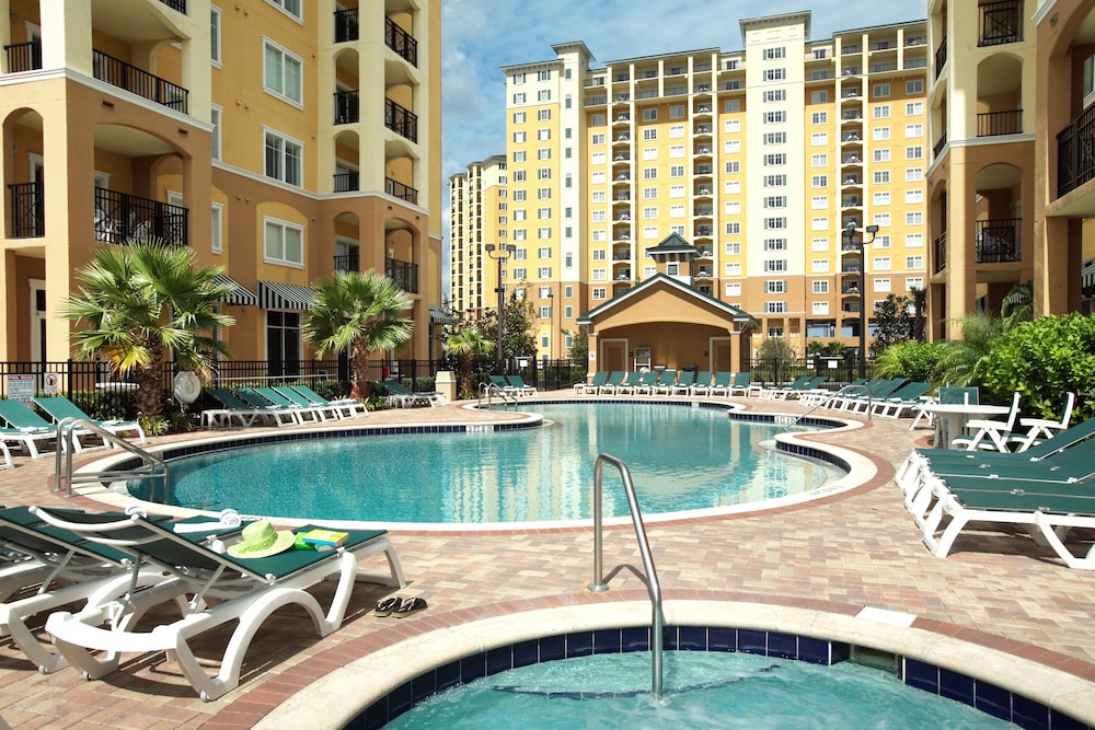 Lake Buena Vista Resort Village & Spa — Swimming pool in Orlando, Florida