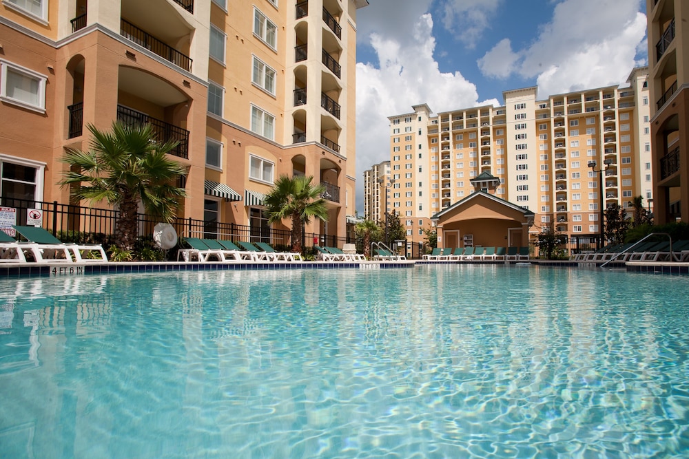 Lake Buena Vista Resort Village & Spa — Swimming pool in Orlando, Florida